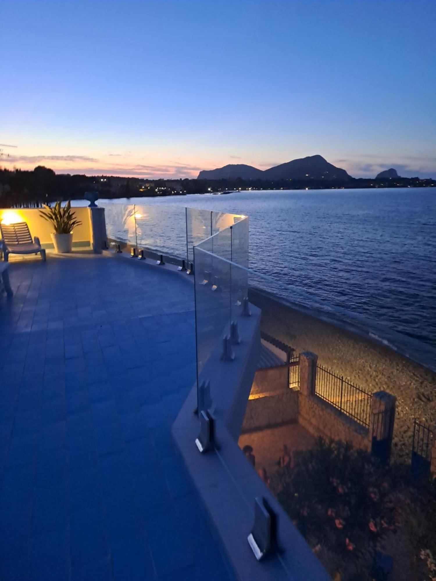 Blue Life, Sea-Luxury Rooms On The Beach Between Palermo And Cefalu' Casteldaccia Exterior photo