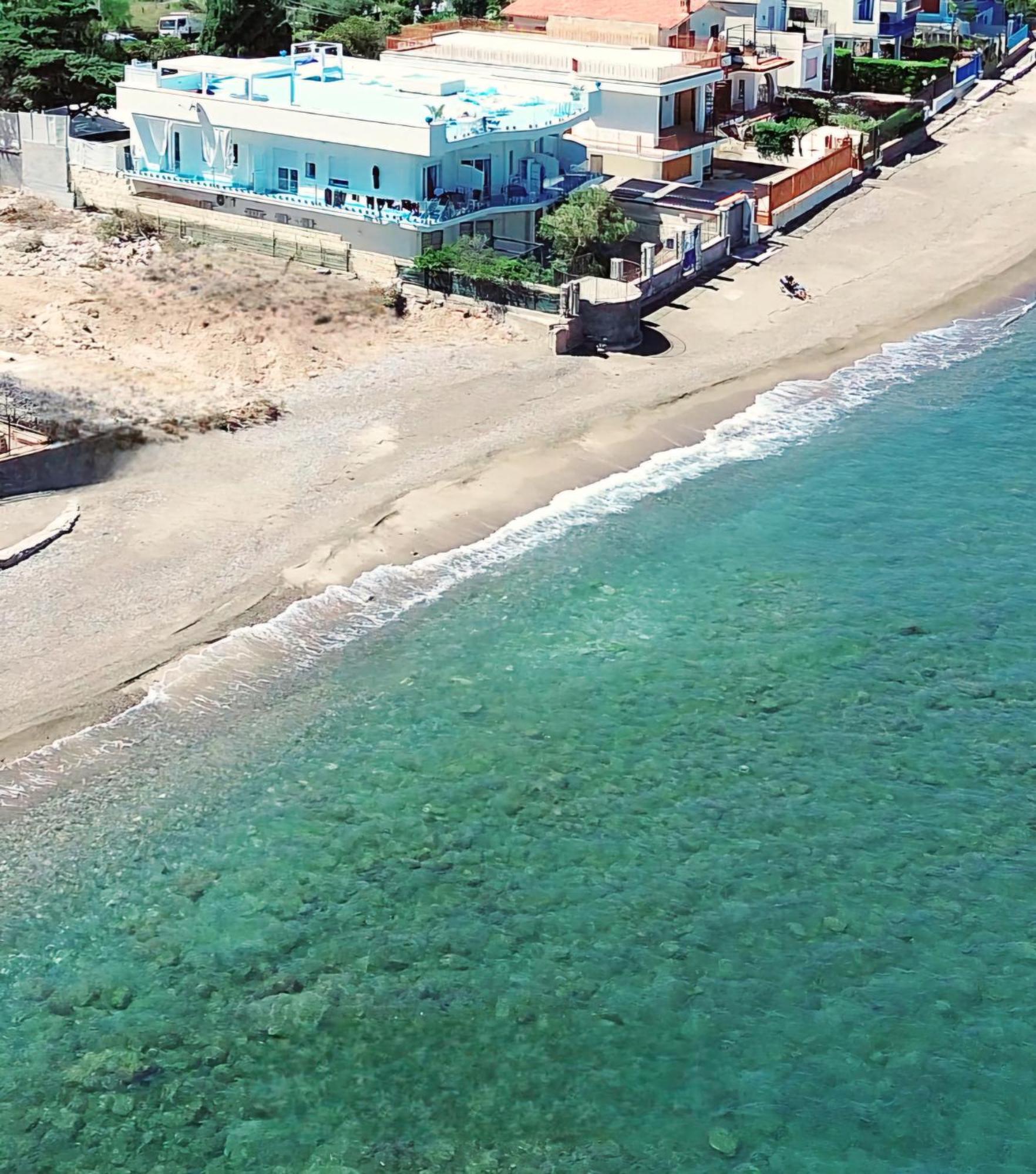 Blue Life, Sea-Luxury Rooms On The Beach Between Palermo And Cefalu' Casteldaccia Exterior photo